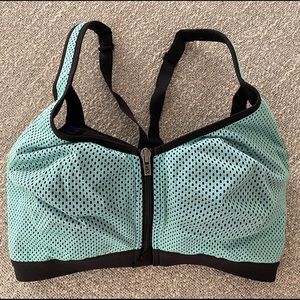 Victoria’s Secret Knockout Sports Bra